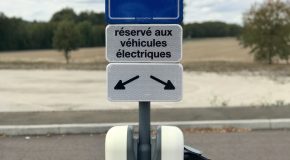 Véhicules électriques, véhicules jetables ?